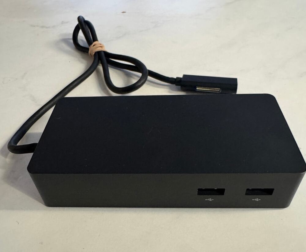 Microsoft Redmond 1661 Surface Docking Station Black USB 3.0 Ports Power Adapter
